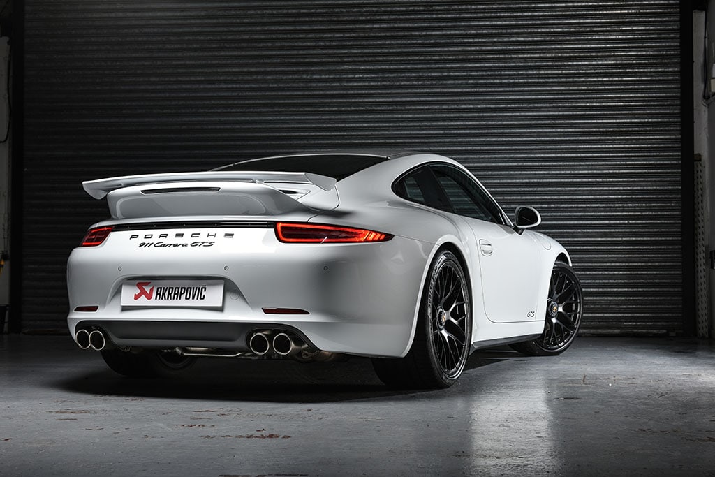 Akrapovic Porsche 991 GTS installation