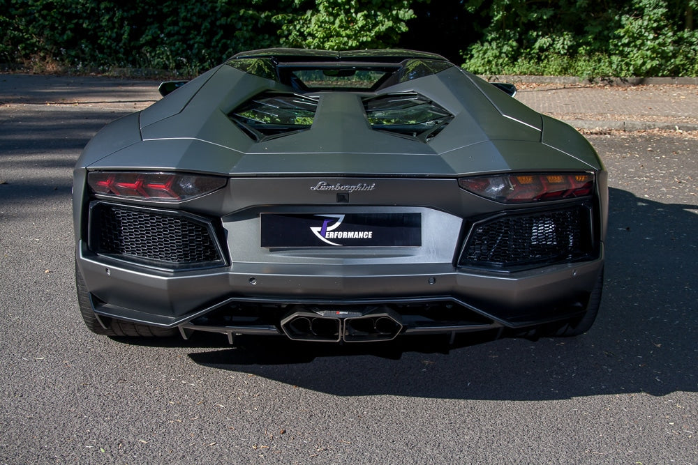 Akrapovič Aventador LP700-4 Roadster installation