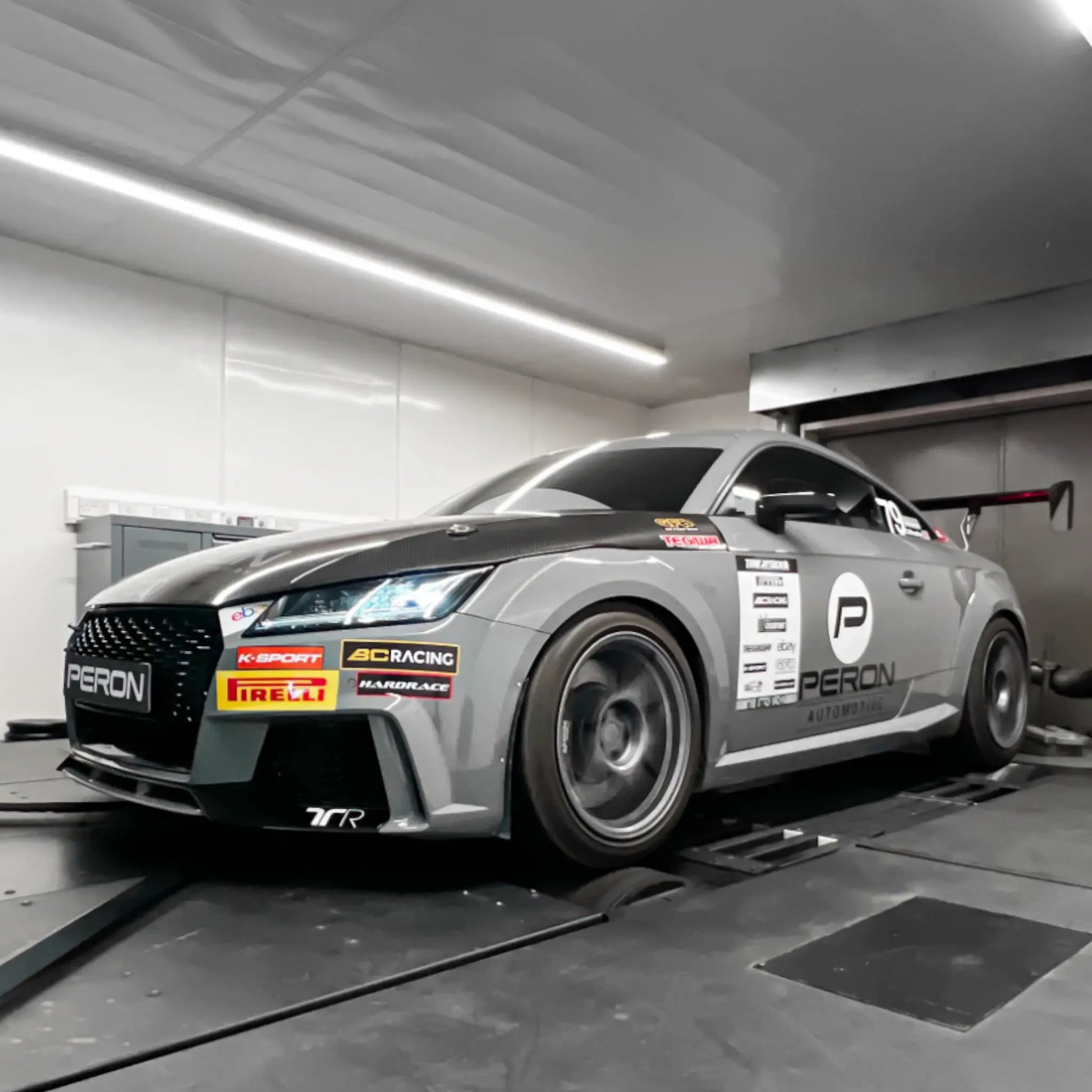 Audi TTRS(FV) isweep サスペンションCOMPETITION Audi FV/8S TT RS with 18